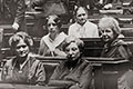 1918: die ersten Frauen im Parlament in Wien.