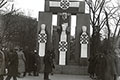 Das von den Austrofaschisten verhängte Republik-Denkmal beim Parlament in Wien