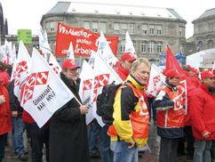 Demo vor dem EU-Parlament in Straburg am 14. Februar 2006